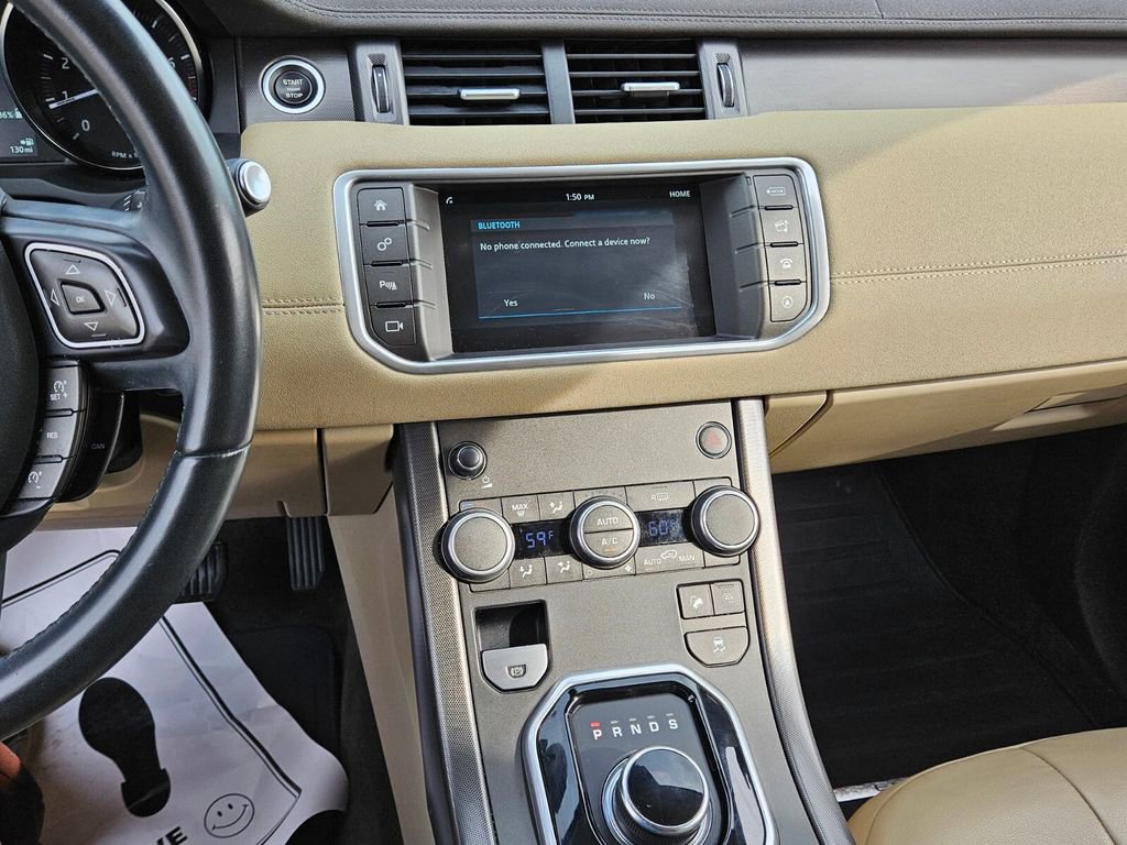 Used 2019 Land Rover Range Rover Evoque SE image 17