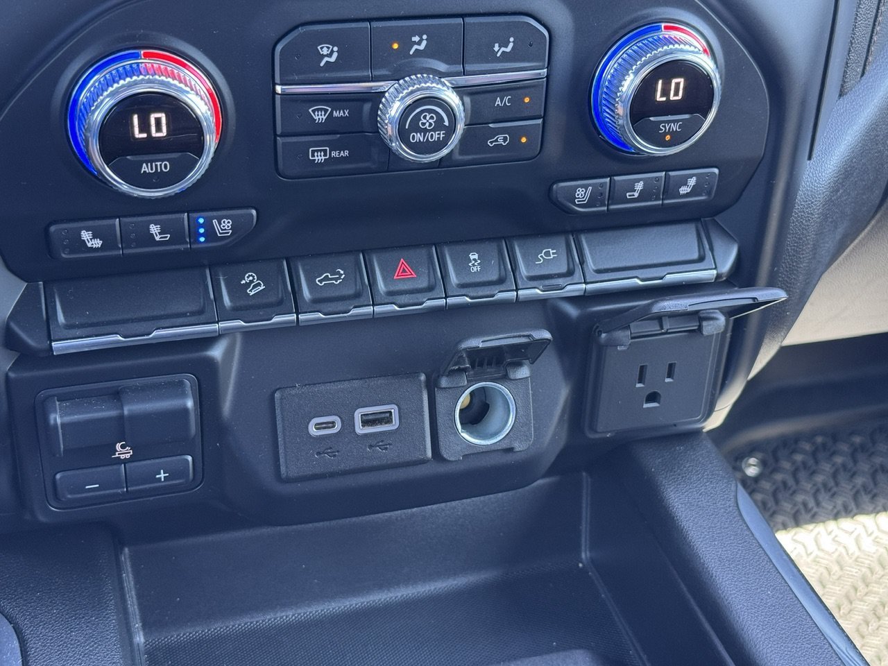 Used 2021 GMC Sierra 1500 AT4 AWD/4WD image 23