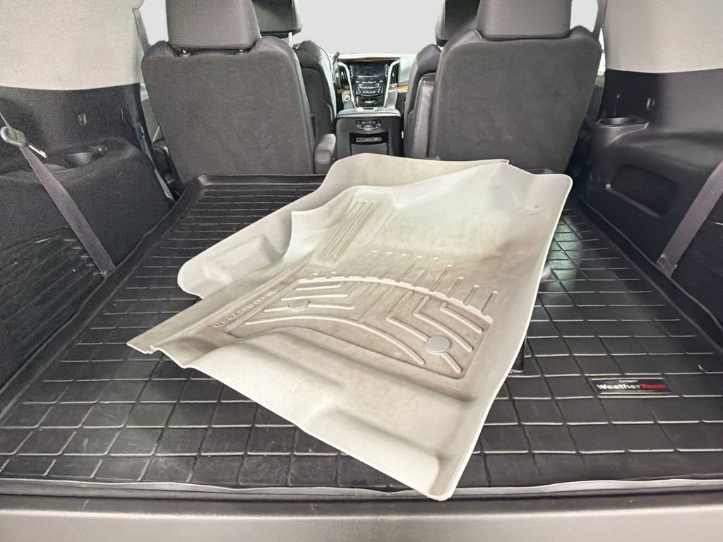 Used 2017 Cadillac Escalade Luxury AWD/4WD image 28