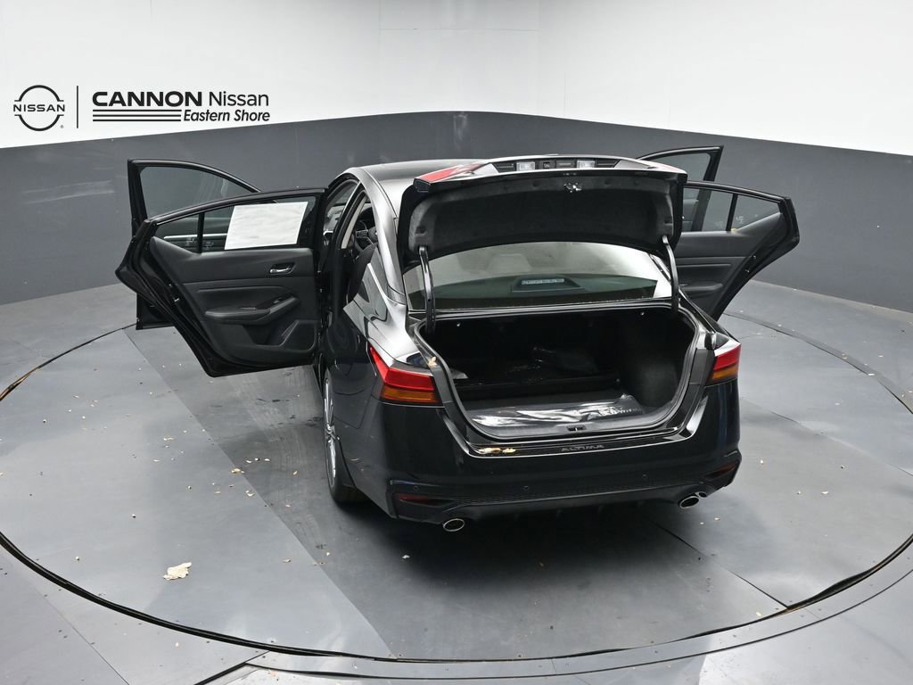 New 2025 Nissan Altima 2.5 SL image 43