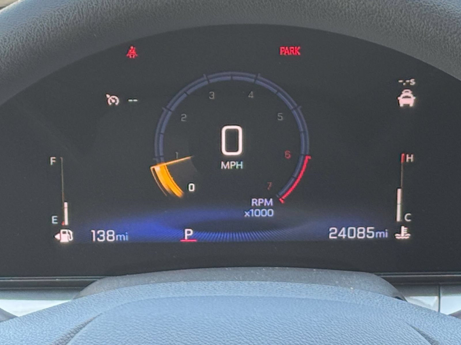 Used 2025 Chevrolet Trax LT FWD image 39