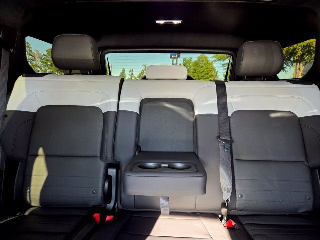Used 2025 GMC Hummer EV 2X AWD/4WD image 13