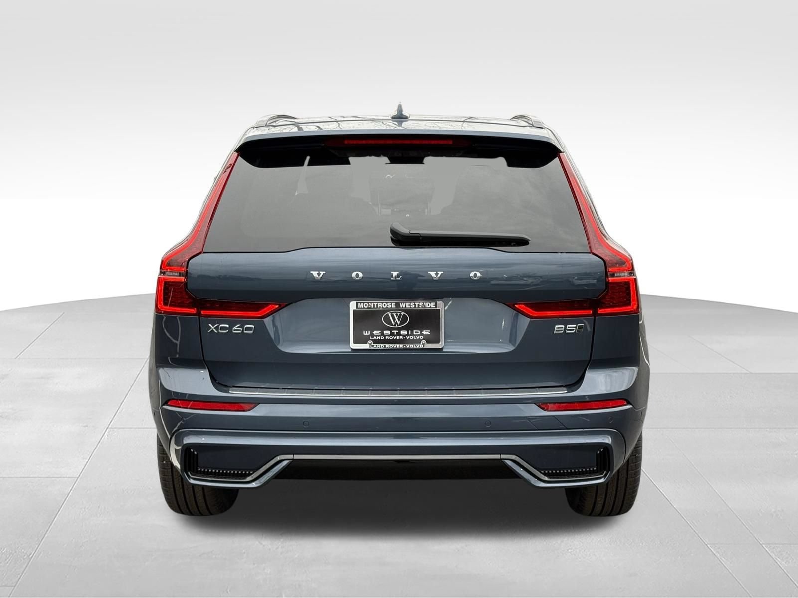 New 2026 Volvo XC60 B5 Plus w/ Protection Package Premier AWD/4WD image 4