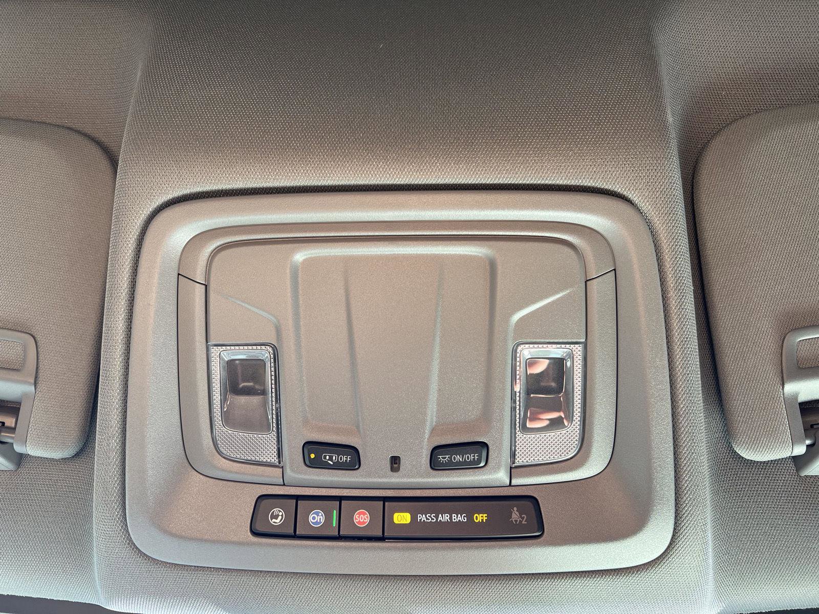 Used 2023 Chevrolet Silverado 2500 Custom w/ Custom Value Package image 36