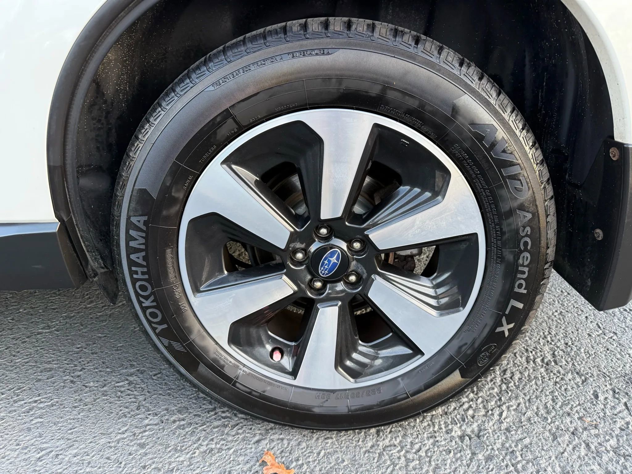 Used 2017 Subaru Forester 2.5i Limited image 11