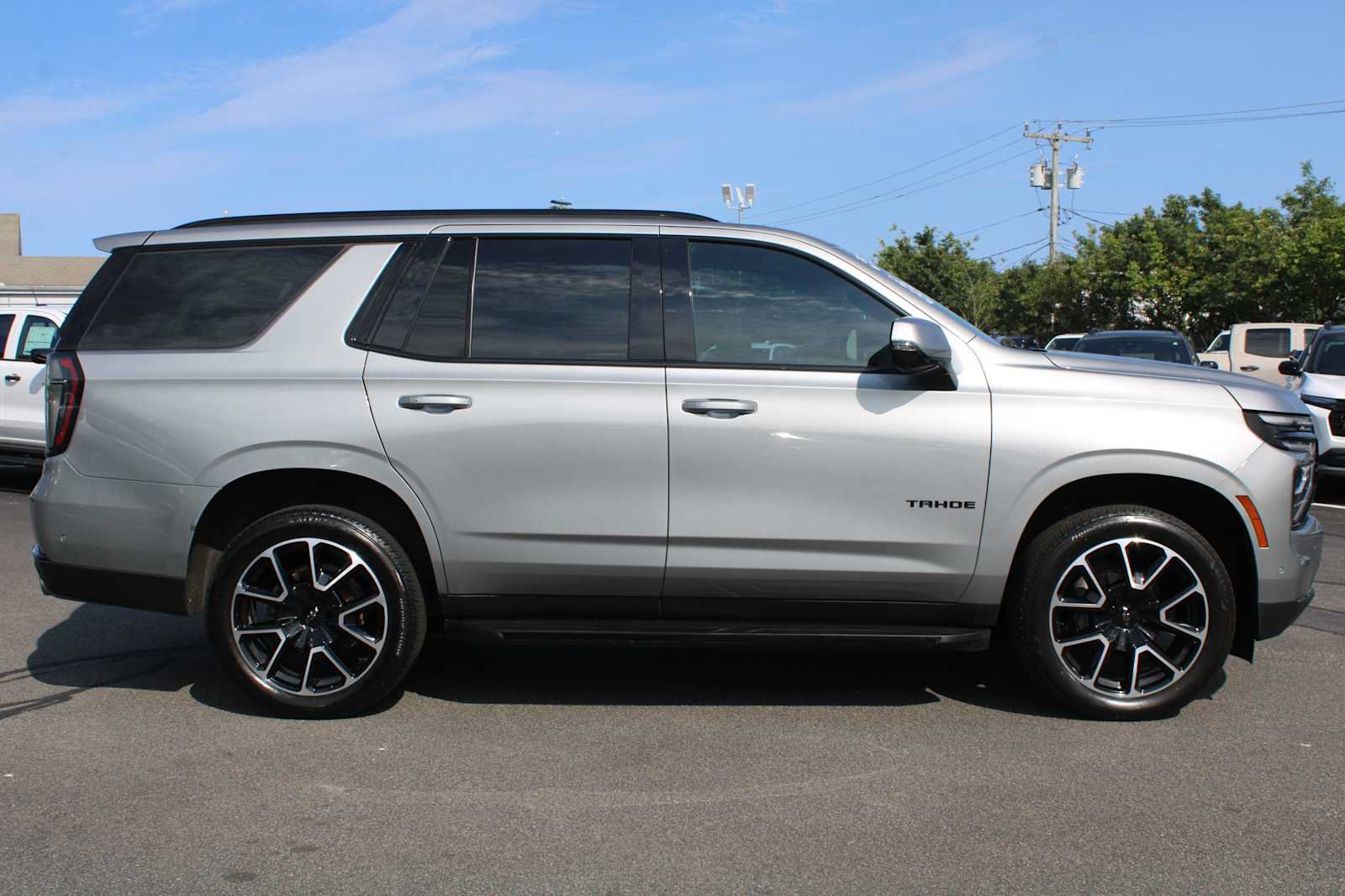Certified 2025 Chevrolet Tahoe RST w/ Comfort Package AWD/4WD image 8