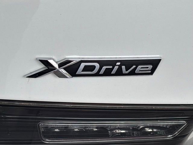 Used 2023 BMW 330e xDrive w/ Driving Assistance Package image 8