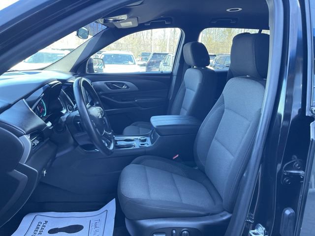 Certified 2023 Chevrolet Traverse LT w/ Midnight/Sport Edition AWD/4WD image 19