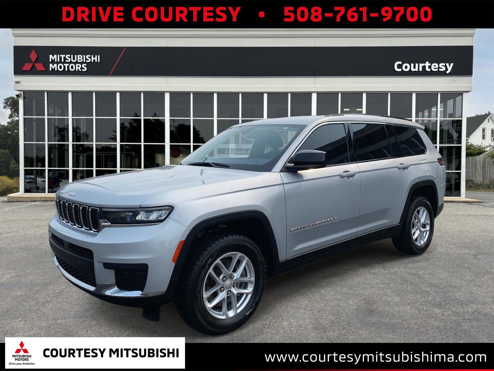 Used 2023 Jeep Grand Cherokee L Laredo