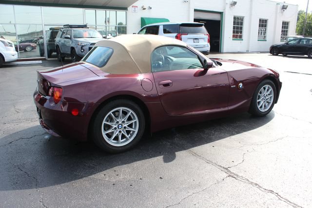 Used 2004 BMW Z4 2.5i RWD image 13