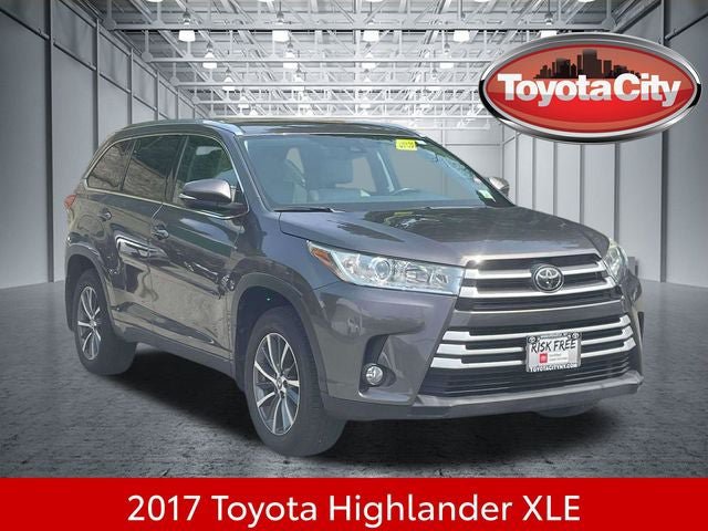 Used 2017 Toyota Highlander XLE AWD/4WD 360° Tour