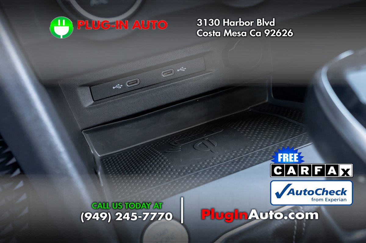 Used 2022 Volkswagen Taos SE w/ Panoramic Sunroof Package AWD/4WD image 22