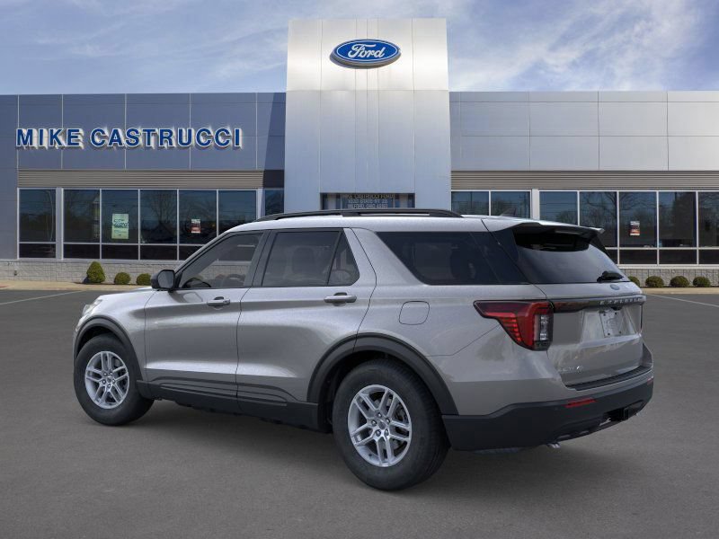 New 2026 Ford Explorer Active RWD image 4