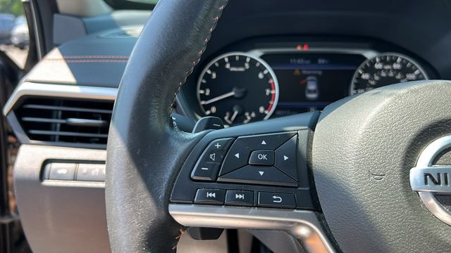 Certified 2022 Nissan Altima 2.5 SR w/ Midnight Edition Package AWD/4WD image 12