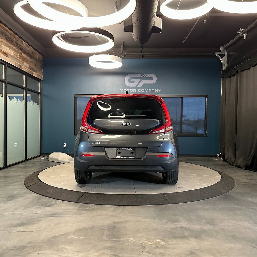 Used 2020 Kia Soul LX FWD image 4