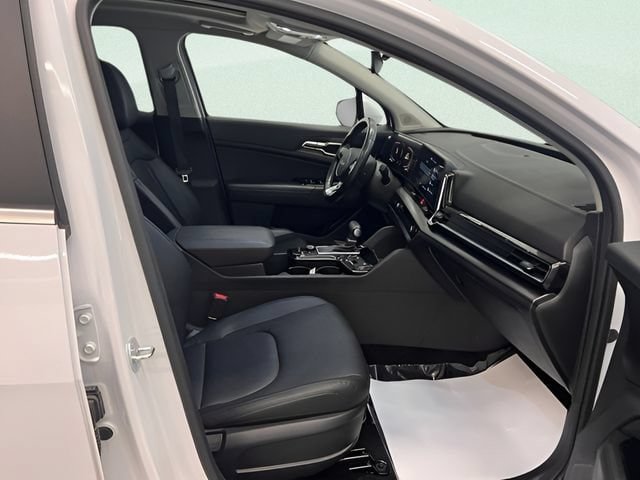 Used 2025 Kia Sportage EX w/ Premium Package AWD/4WD image 7
