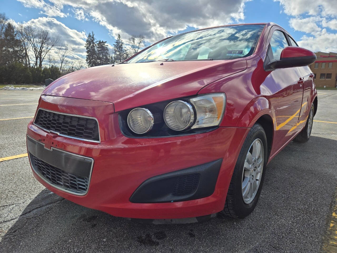 Used 2012 Chevrolet Sonic LT FWD image 1