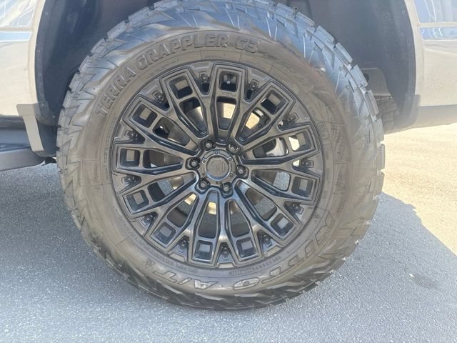 Used 2024 Ford F150 Lightning XLT AWD/4WD image 18