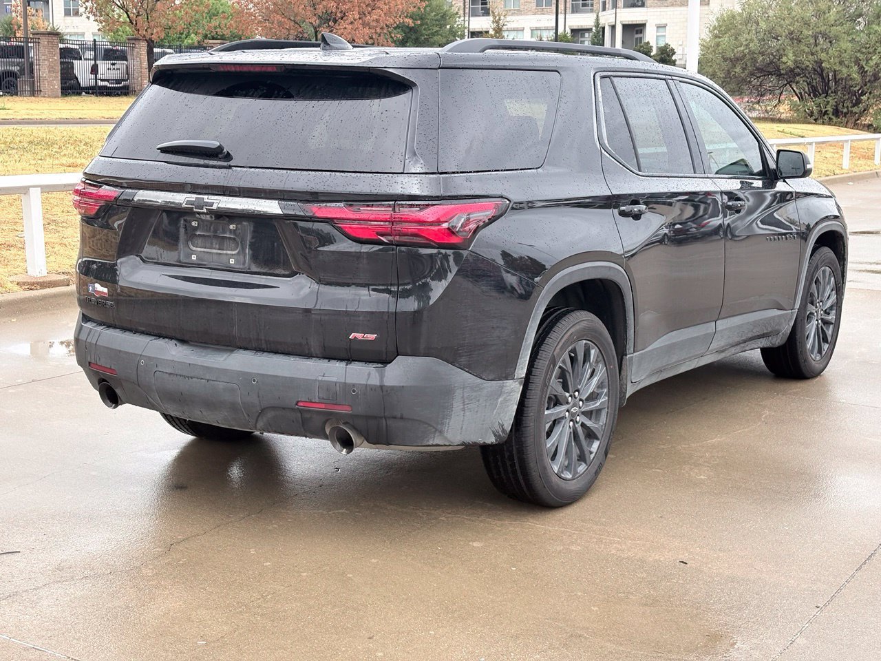 Used 2022 Chevrolet Traverse RS w/ LPO, Floor Liner Package FWD image 4