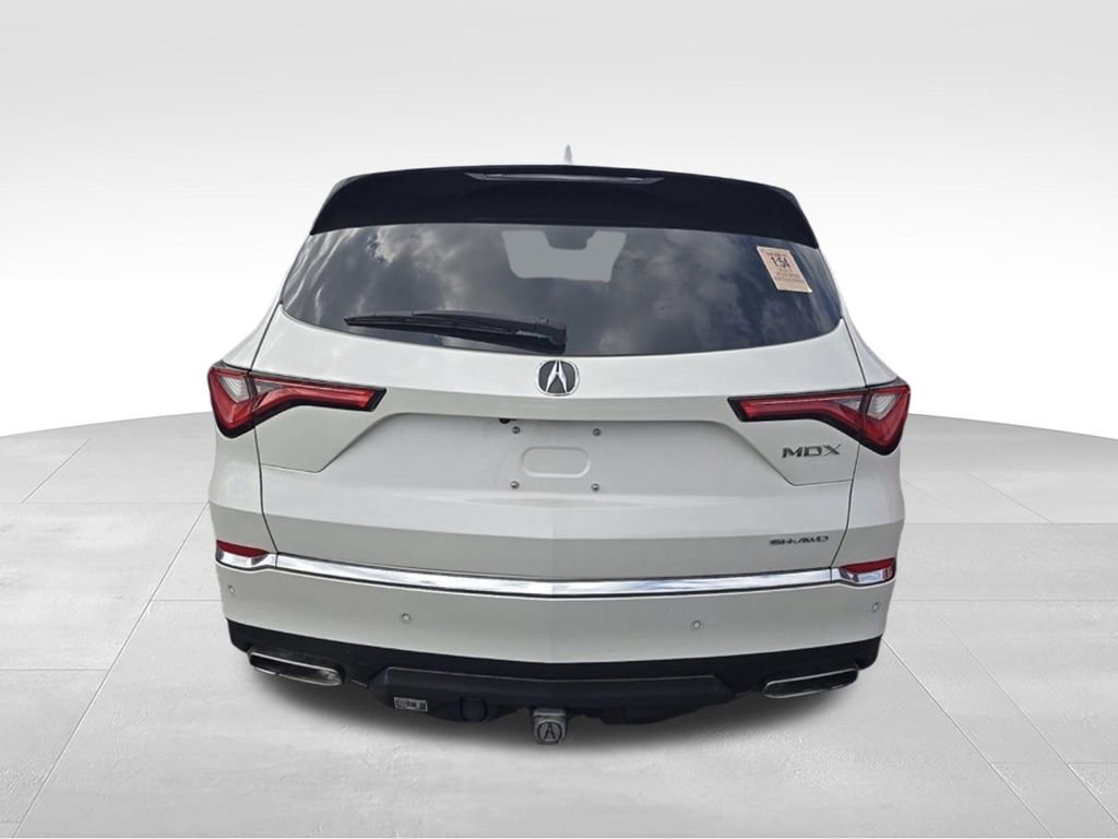 Used 2024 Acura MDX SH-AWD w/ Technology Package image 2