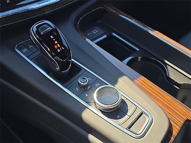 Certified 2022 Cadillac Escalade Premium Luxury image 16