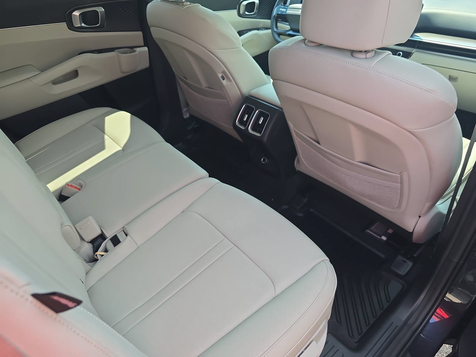 New 2026 Kia Sorento S w/ S Panoramic Sunroof Package FWD image 11