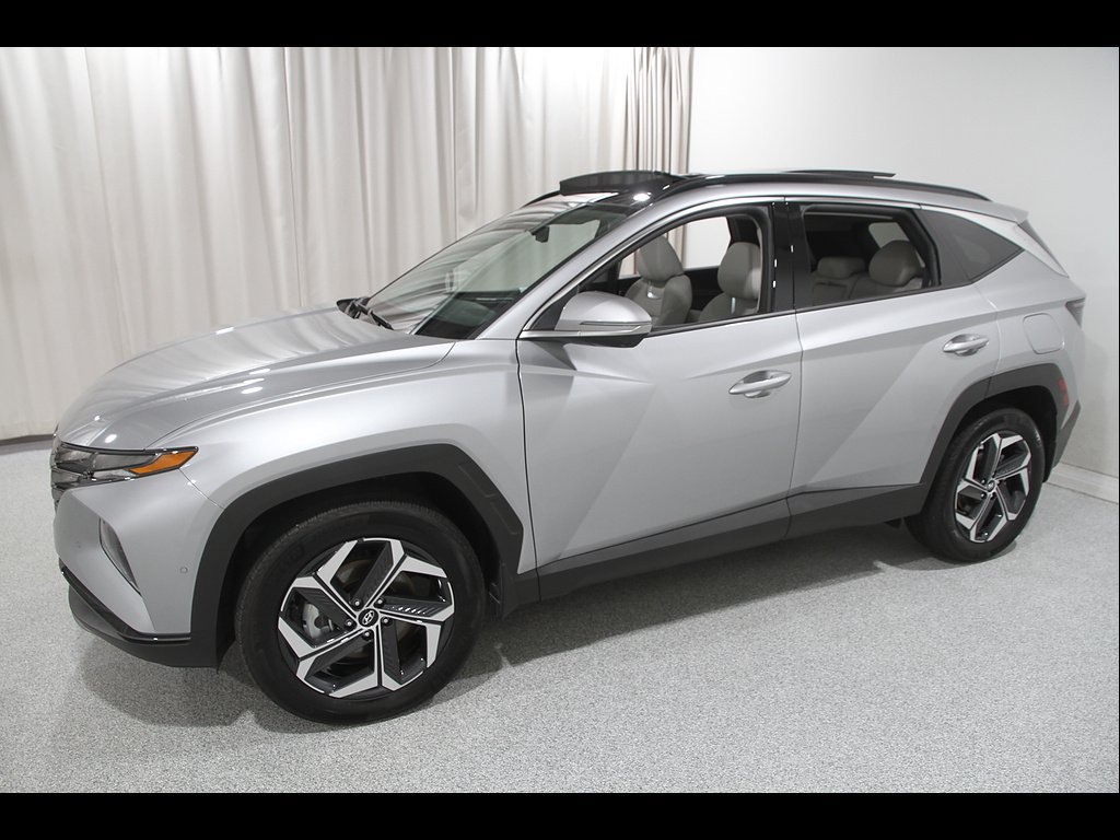 Certified 2024 Hyundai Tucson Limited AWD/4WD image 3