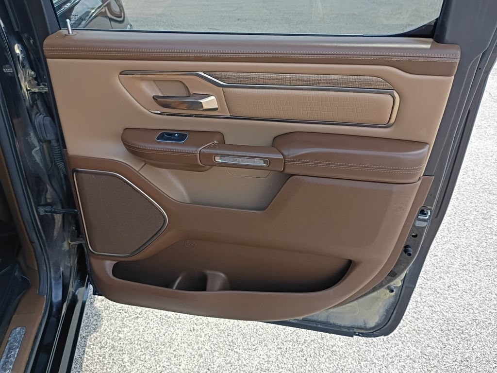 Used 2020 RAM 1500 Longhorn AWD/4WD image 35