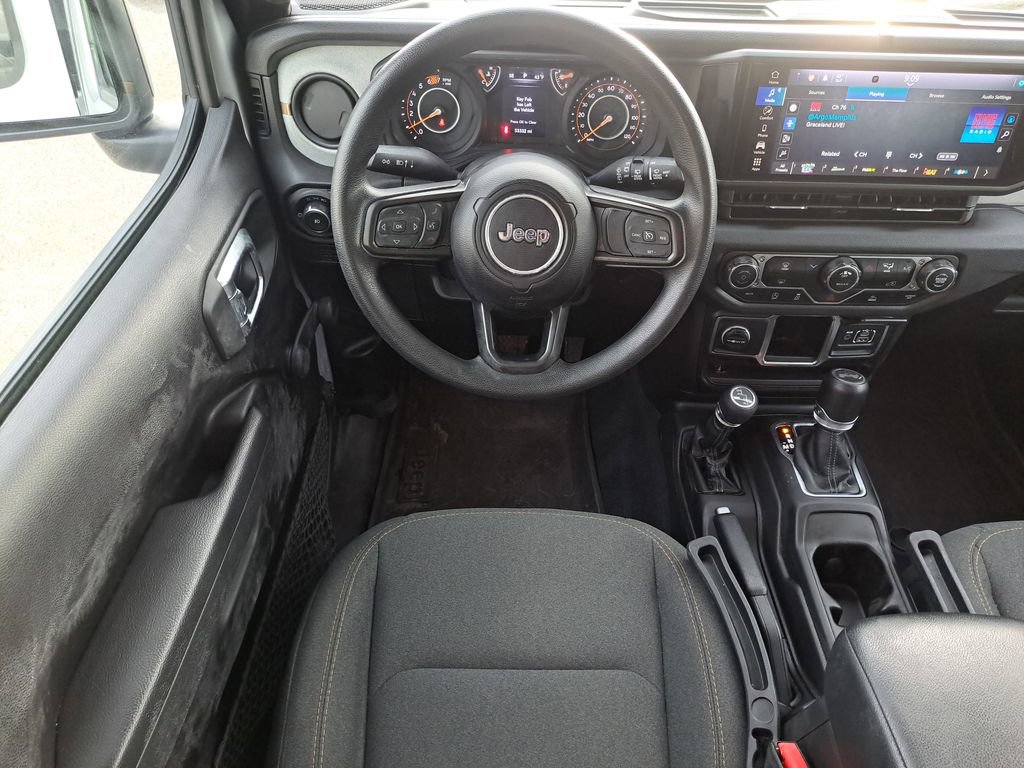 Used 2024 Jeep Wrangler Sport image 11