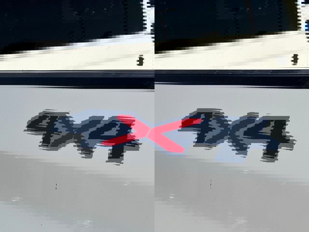 Used 2025 Chevrolet Silverado 1500 LT image 11