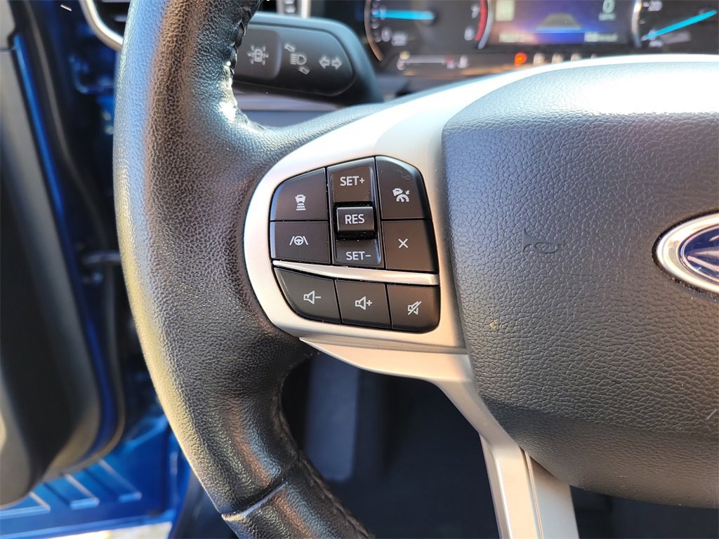 Used 2023 Ford Explorer Limited w/ Equipment Group 301A image 18