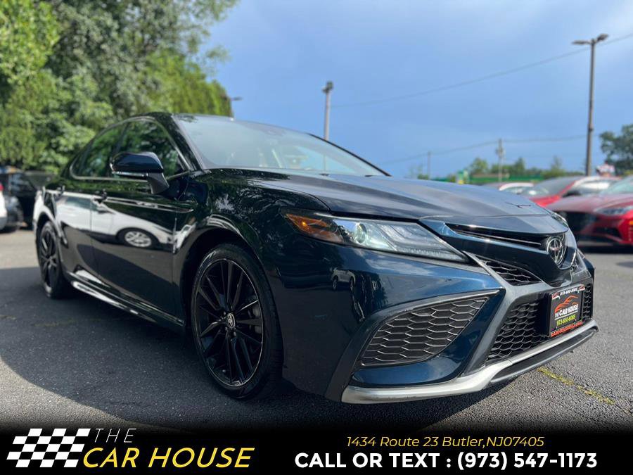 Used 2021 Toyota Camry XSE image 6