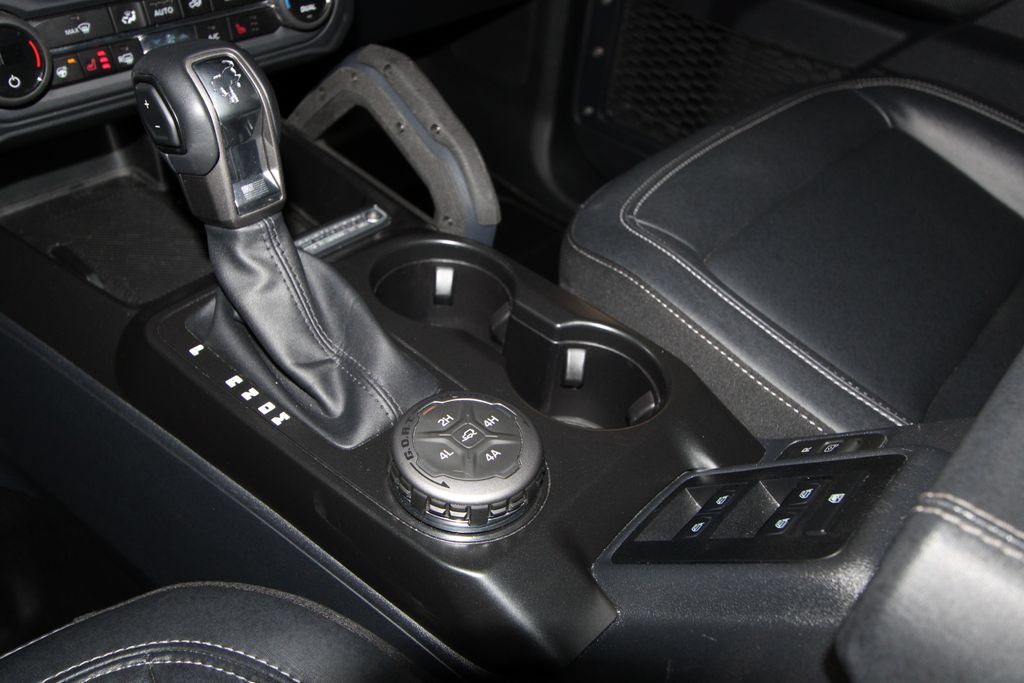 Used 2025 Ford Bronco Badlands AWD/4WD image 17