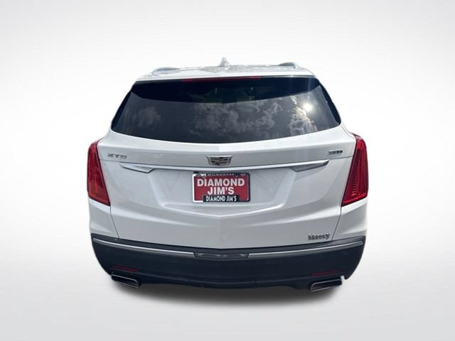 Used 2017 Cadillac XT5 Luxury w/ Driver Awareness Package FWD image 3
