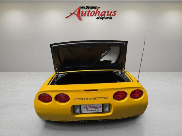 Used 2003 Chevrolet Corvette Convertible w/ Preferred Equipment Group1 RWD image 25