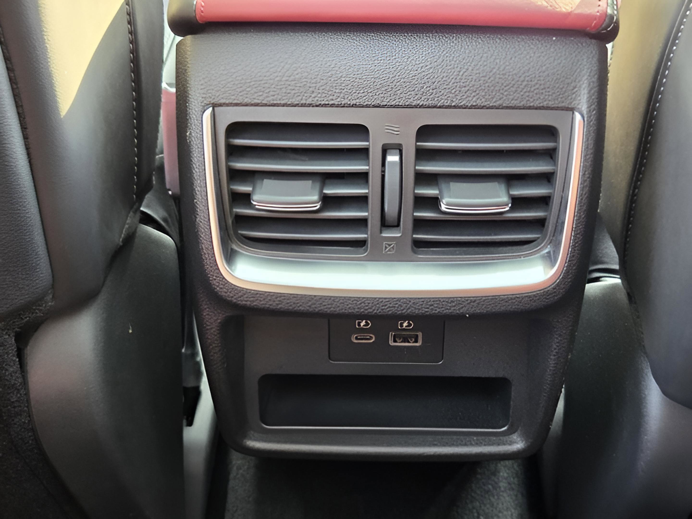 Used 2023 INFINITI QX50 Sport FWD image 10
