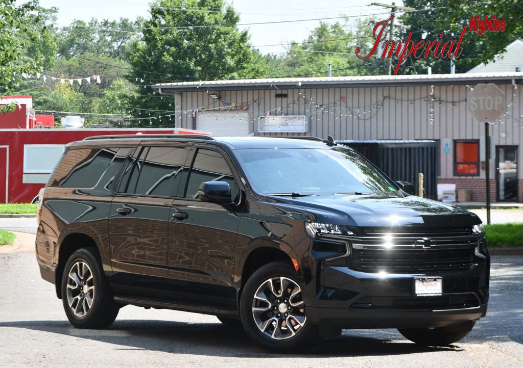Used 2022 Chevrolet Suburban RST w/ Sport Performance Package image 1