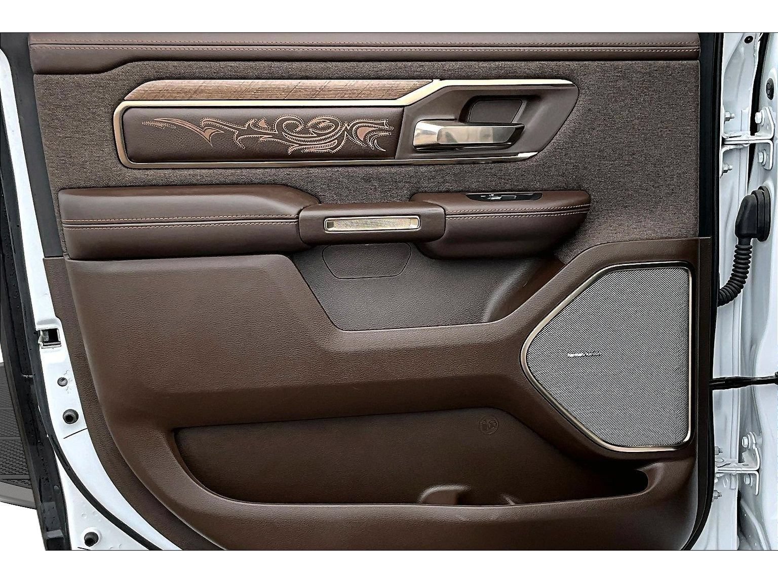 Certified 2025 RAM 1500 Limited AWD/4WD image 37