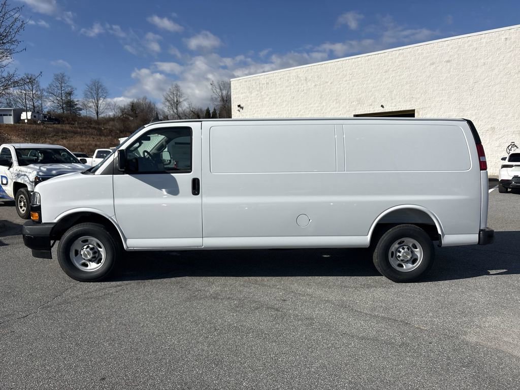 New 2025 Chevrolet Express 3500 Extended w/ Driver Convenience Package RWD image 6