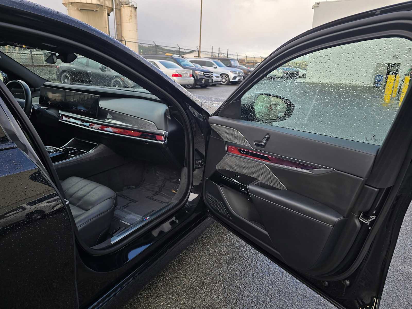 Used 2024 BMW 740i image 12