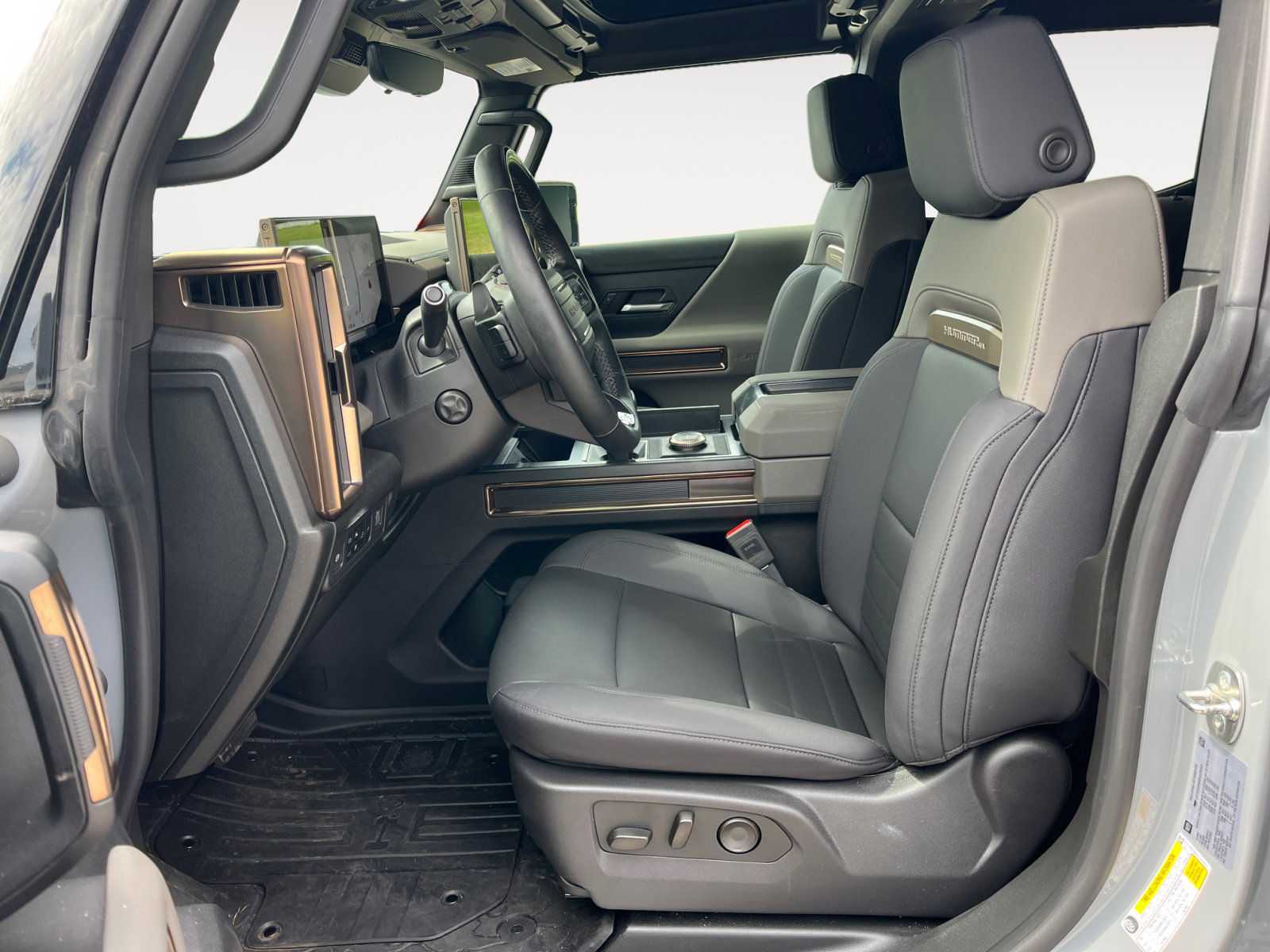 Used 2025 GMC Hummer EV 3X image 9