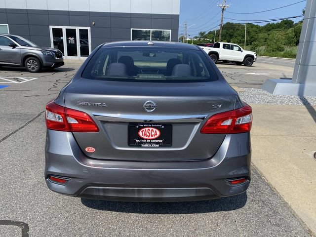 Used 2016 Nissan Sentra SV w/ Driver's Assist Package FWD image 4