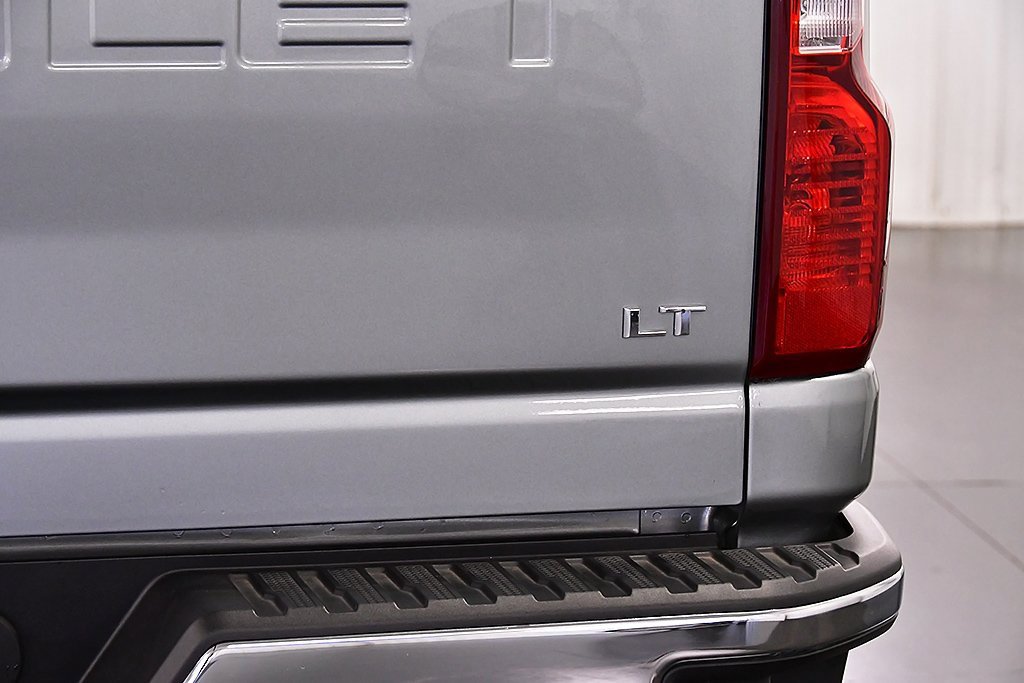 Used 2025 Chevrolet Silverado 2500 LT w/ Convenience Package image 14