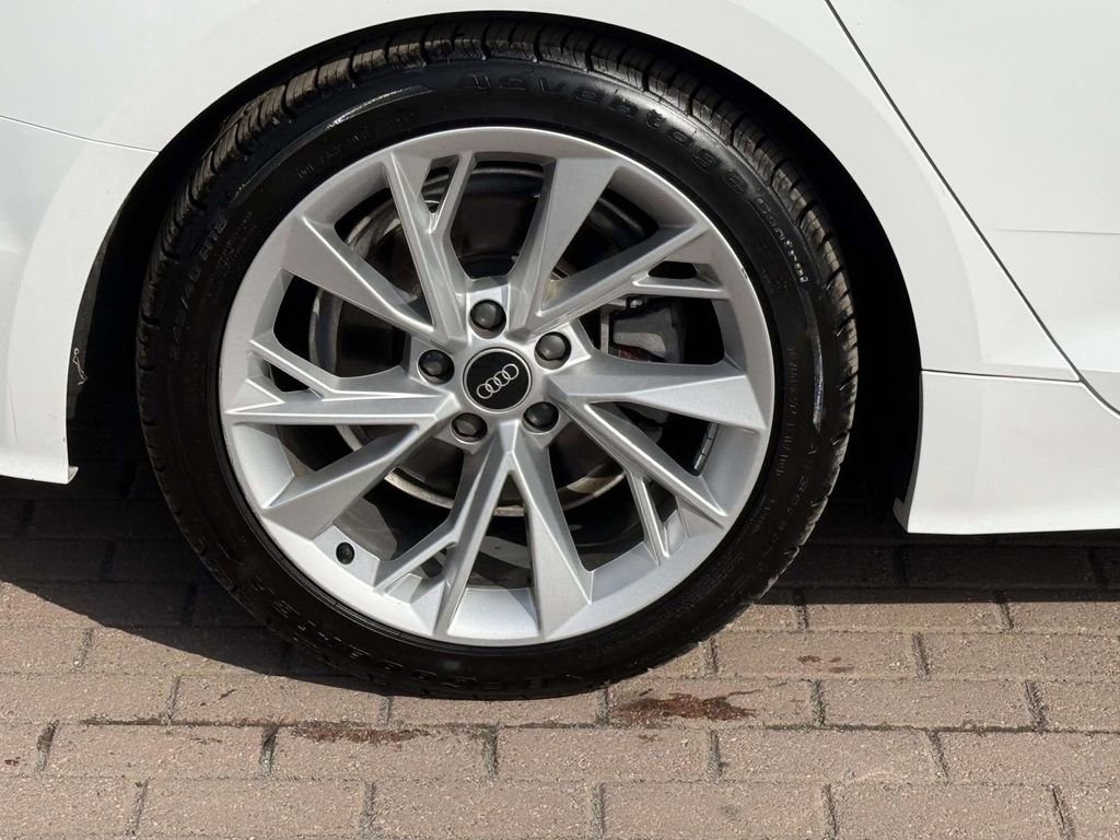 Used 2022 Audi A5 2.0T Premium image 7