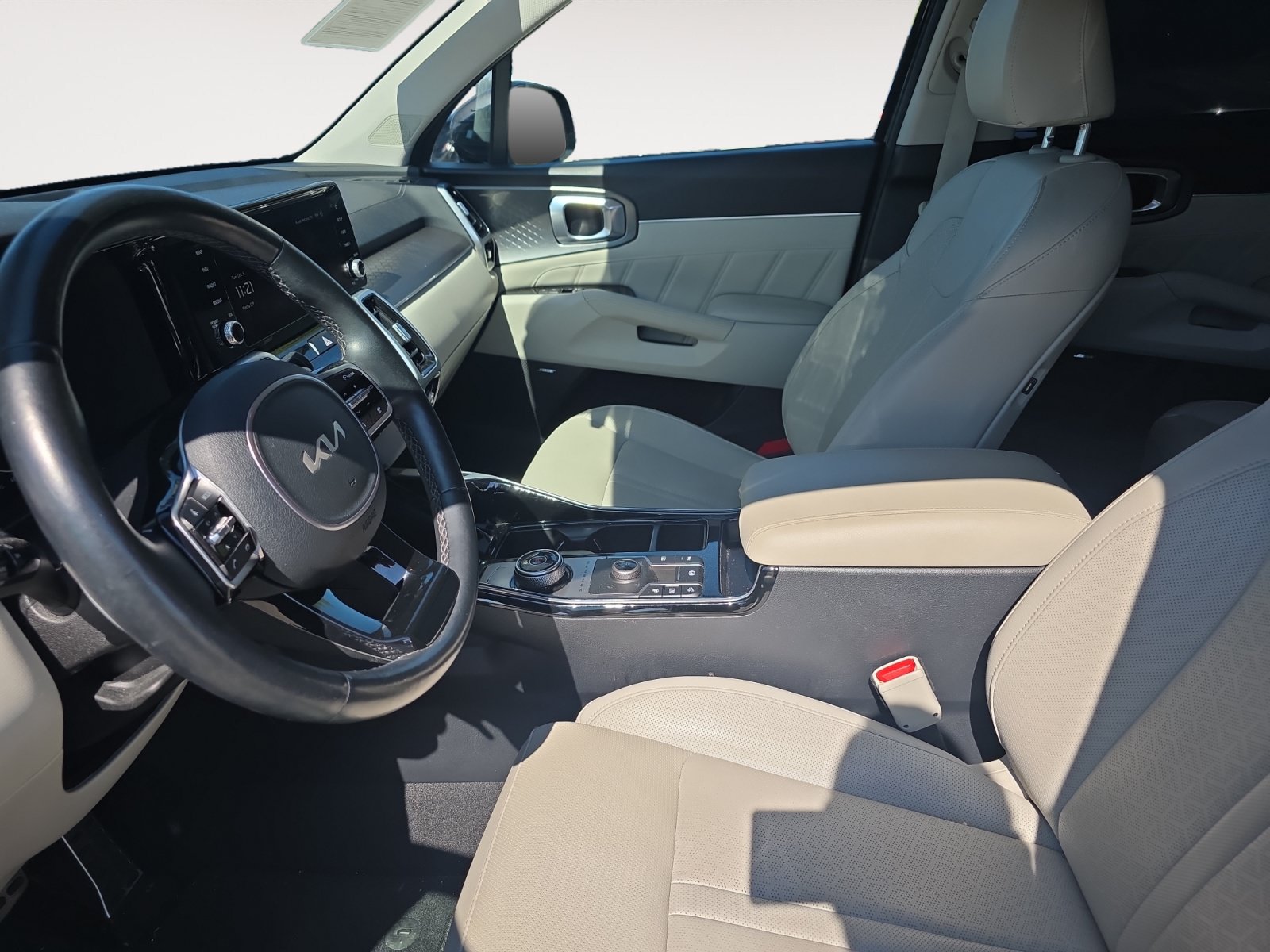 Certified 2024 Kia Sorento SX Prestige AWD/4WD image 21