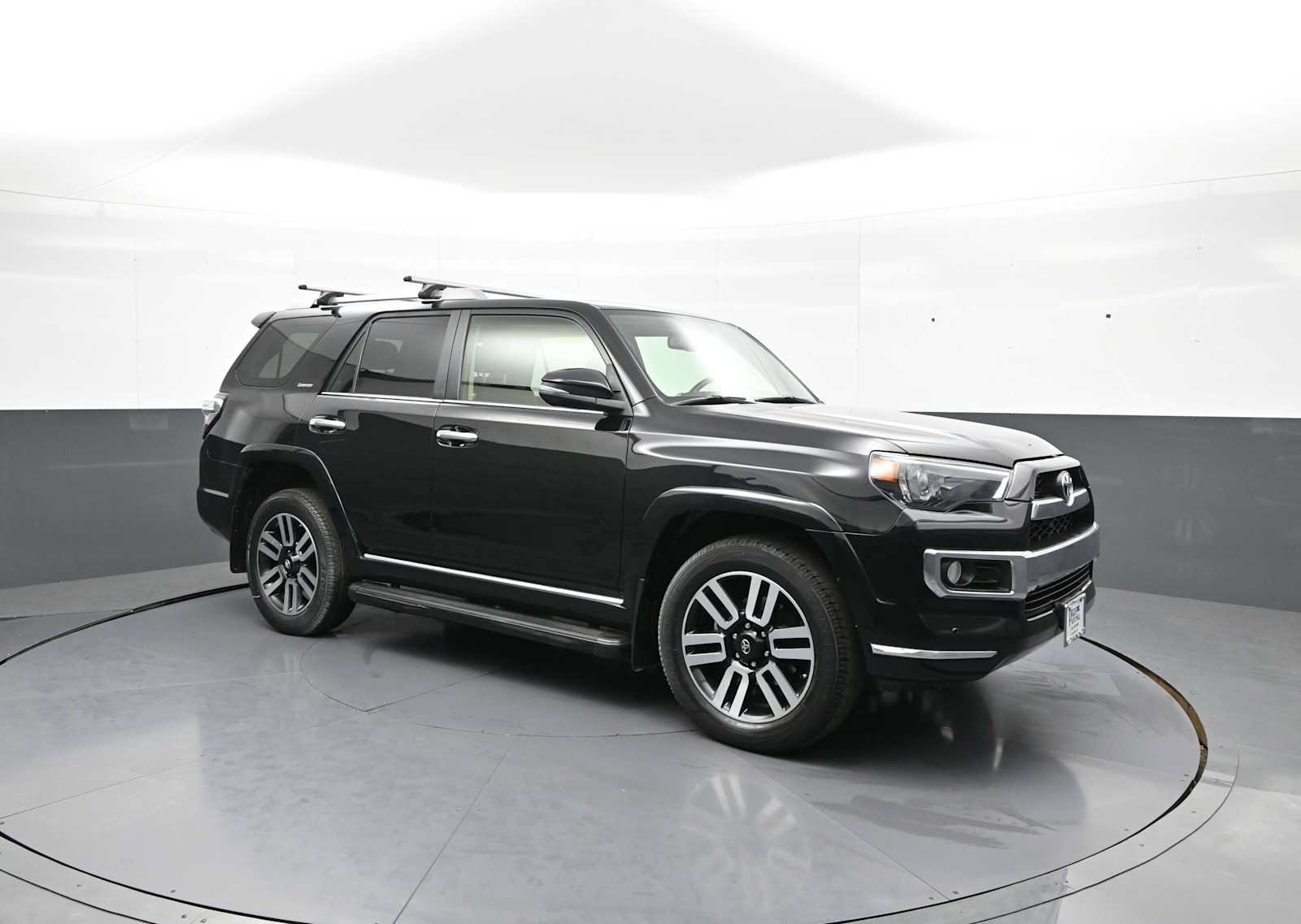 Certified 2019 Toyota 4Runner Limited AWD/4WD image 3