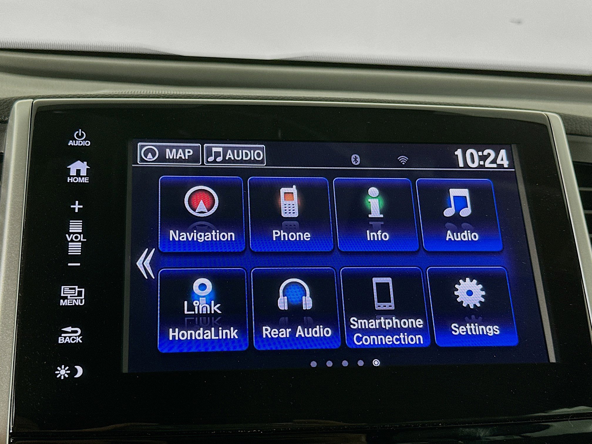 Used 2017 Honda Pilot Touring image 19