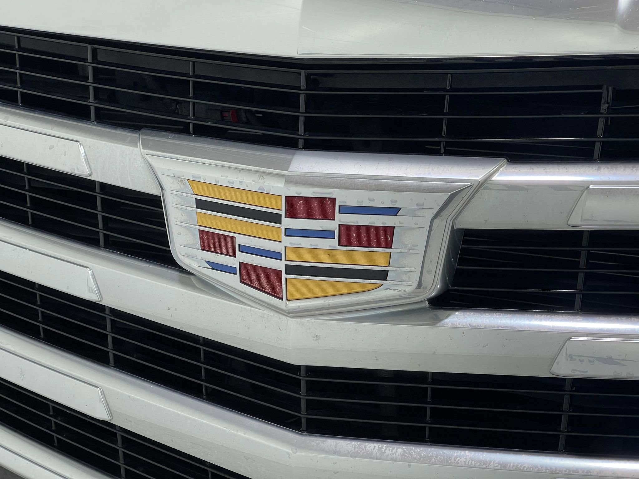 Used 2016 Cadillac Escalade ESV Luxury image 36