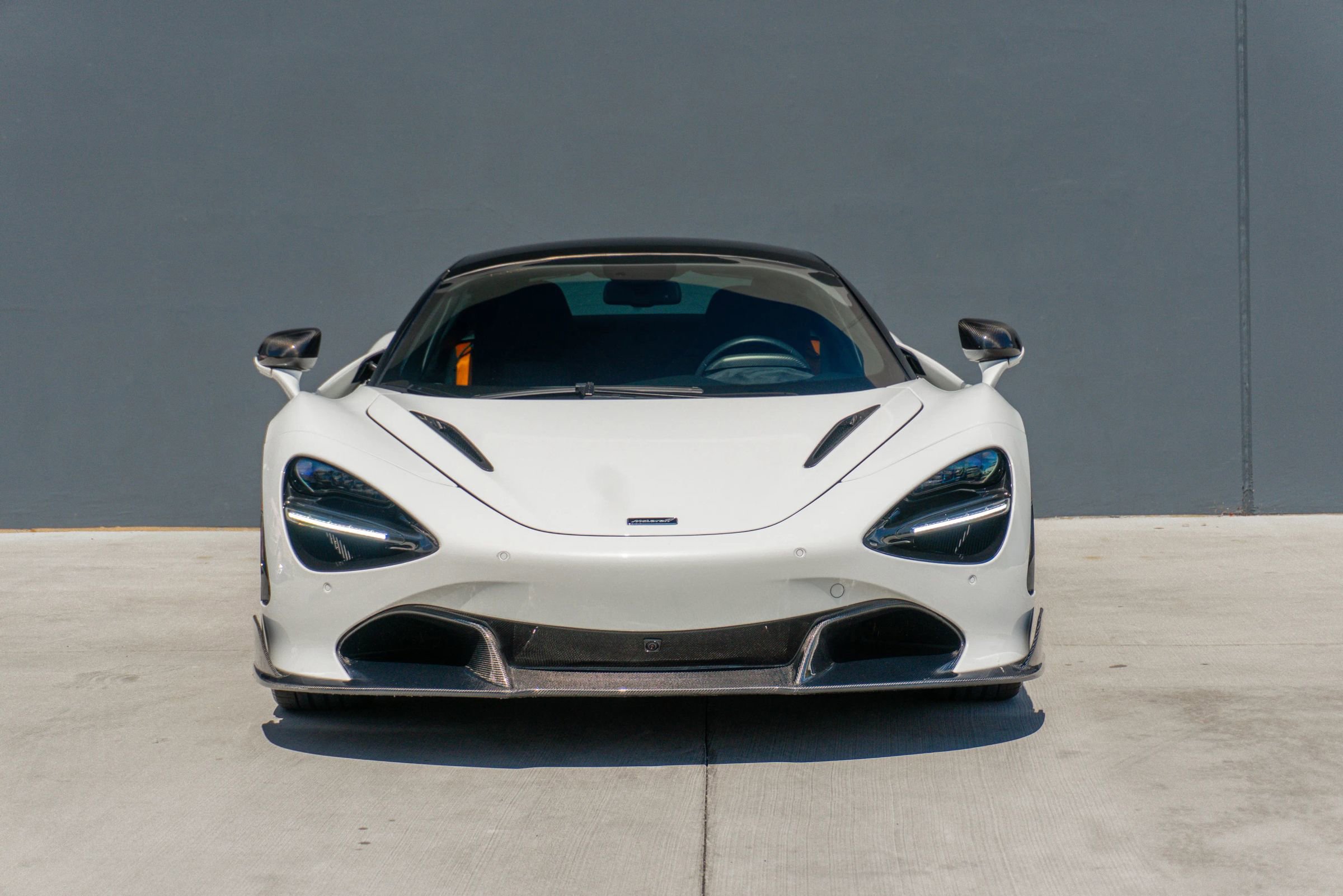 Used 2021 McLaren 720S Spider image 3