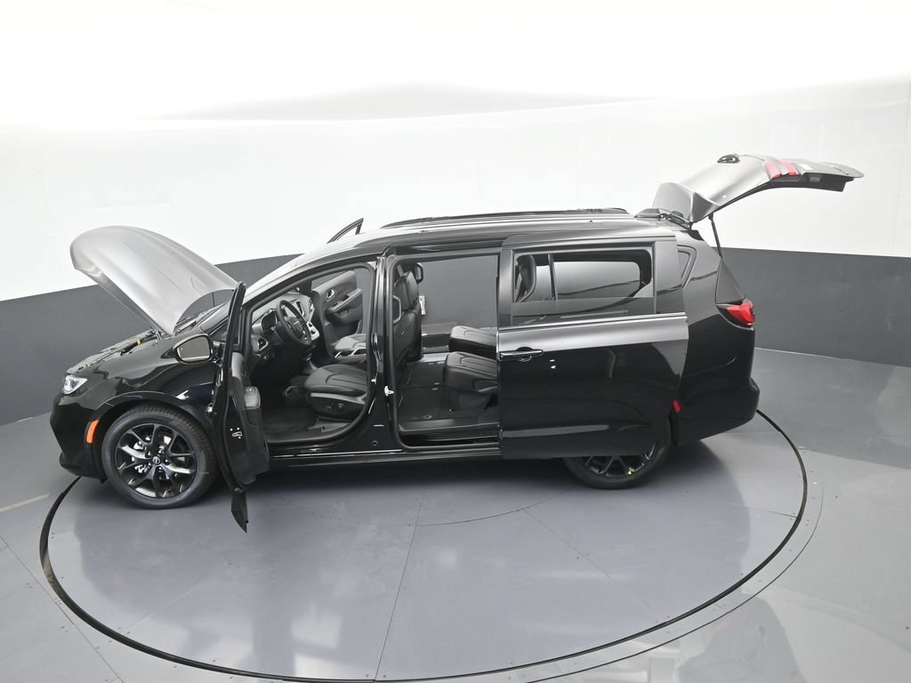 New 2026 Chrysler Pacifica Select w/ S Appearance Package FWD image 65
